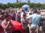 بسيارات العجول.. جزارو السويس يحتجون على انقطاع المياه أمام المحافظة