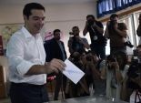 بالصور| مراكز التصويت في اليونان تفتح أبوابها للاستفتاء