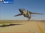 بالفيديو| ليبي ينجو من اصطدام طائرة حربية برأسه أثناء تحليقها
