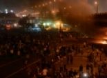 المتظاهرون يقطعون ميدان 
