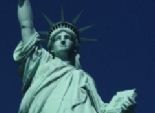 إخلاء تمثال الحرية في نيويورك بعد الاشتباه بـ