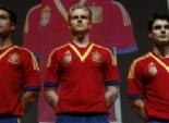 منتخب إسبانيا يقدم قميصا جديدا تكريما لتاريخه
