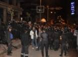 المتظاهرون يشتبكون مع الأمن بالمولوتوف في بورسعيد.. وإطلاق غاز مسيل لتفريقهم