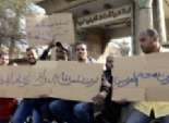 «الشورى» و«الإخوان» يتراجعان عن قانون المظاهرات وثورة فى الاتحادات العمالية بسبب«منع التظاهر»