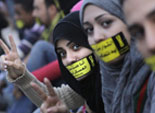  سلسلة بشرية أمام مديرية أمن الدقهلية للتضامن مع معتقلي الإسكندرية 
