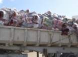 القوات المسلحة تواصل توزيع البطاطين والمواد الغذائية بقرى الصعيد