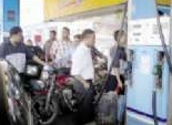 «البترول» تطالب بوضع أجهزة تتبع على سيارات نقل الوقود المدعم لمنع تسريبه