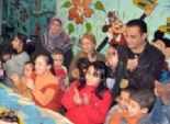  بالصور| طارق علام يحتفل بعيد ميلاده وسط الأطفال من ذوي الاحتياجات الخاصة