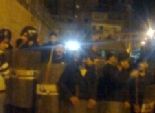 أهالي عدد من الطلاب المحتجزين يتجمهرون أمام قسم شرطة دمياط الجديدة
