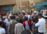 وقفة احتجاجية لأكثر من 150 شخصا أمام قسم شرطة طهطا