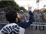 إضراب الجوع.. سلاح المعتقلين الأخير ضد سجانيهم
