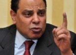  الأسوانى :الاعتداء على خالد يوسف يدل على أن الإخوان حولوا مصر من دولة إلى العصابة