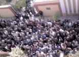  تجمهر أهالي إحدى قرى بلبيس أمام قسم شرطة ثان العاشر احتجاجا على مصرع شخص برصاص الشرطة 