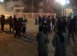 أنصار المعزول يحاصرون مركز شرطة 